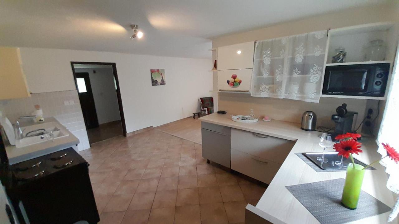 Villa La Prairie à Korenica Extérieur photo