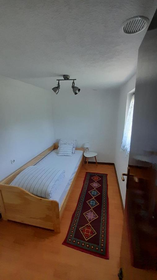 Villa La Prairie à Korenica Extérieur photo